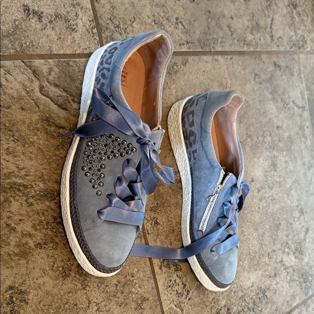 Stylish Blue and Gray Women's Sneakers